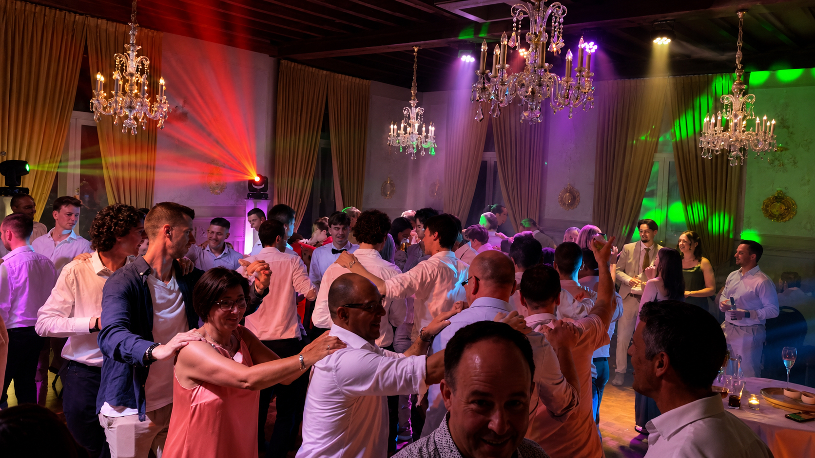 Volle dansvloer DJ Didier Barney West-Vlaanderen